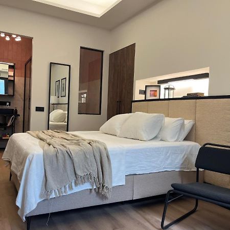 Retiro Studio Мадрид Екстериор снимка