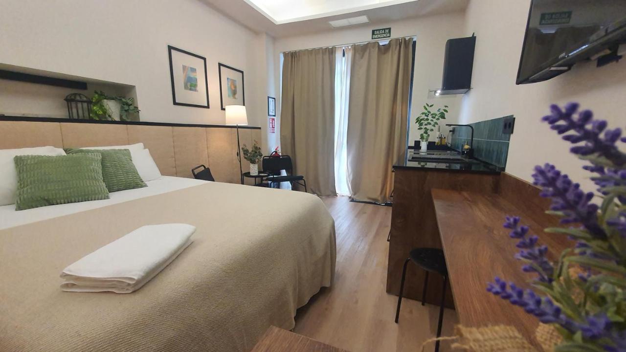 Retiro Studio Мадрид Екстериор снимка