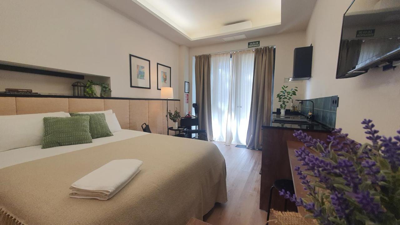 Retiro Studio Мадрид Екстериор снимка